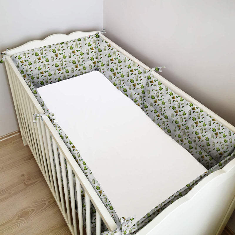 Setul de pătuț pentru copii (saltea, cearșaf si barieră de protecție)